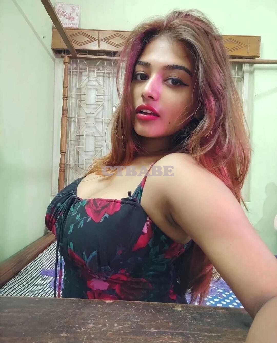 LIVE CAM SEX & IN/OUT CALL SERVICE AVALABLE WITH HOT LADY KAVYA